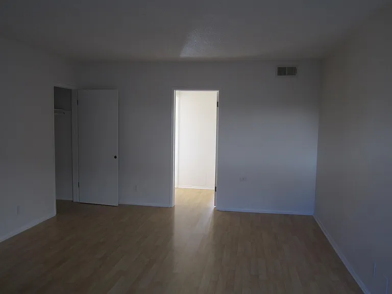 227 Oceano Ave #5 — Photo 9