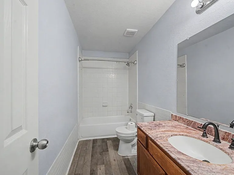 9519 Arrowhead Terrace Ln — Photo 6