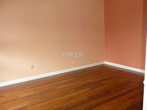 4th image of 1478 Briarwood St