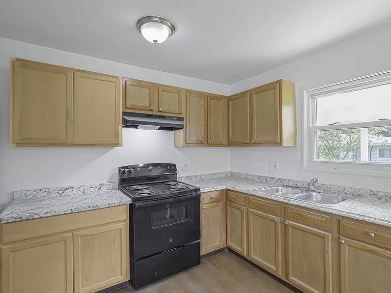7399 Wollam Ave — Photo 21
