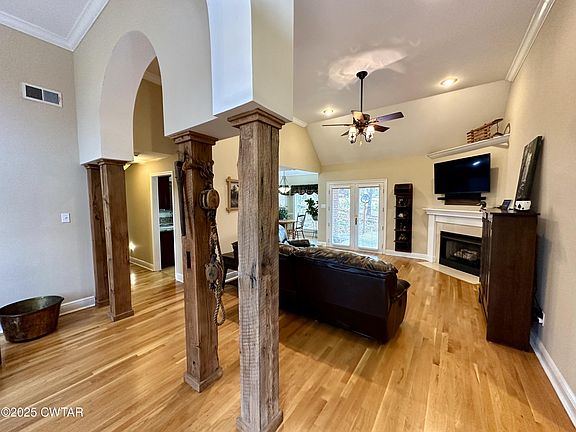 2nd image of 255 Meadow Glen Dr