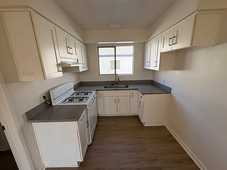 Oxnard apartments — Photo 13