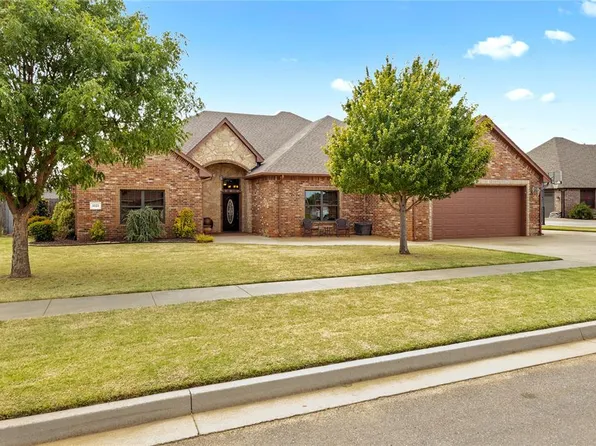 3525 Callaway Dr, Weatherford, OK 73096