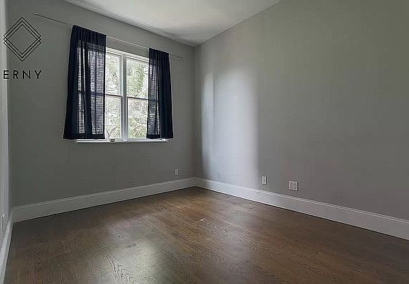 5th image of 216 Walworth St #3L