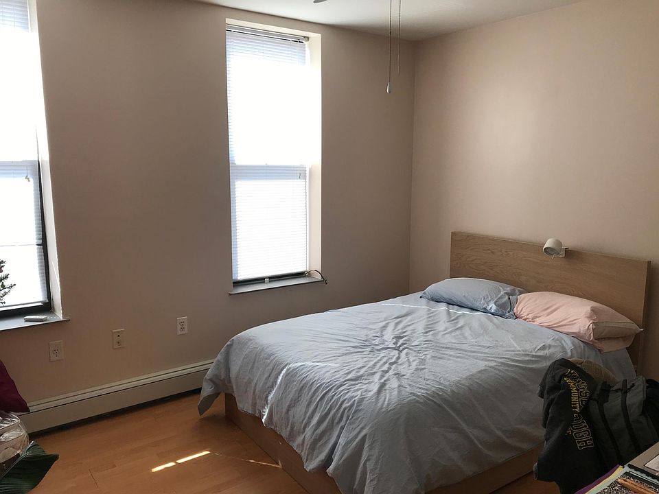 2nd image of 6801 Myrtle Ave