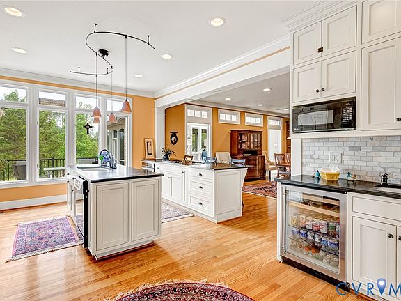 5th image of 15140 Deep Spring Dr