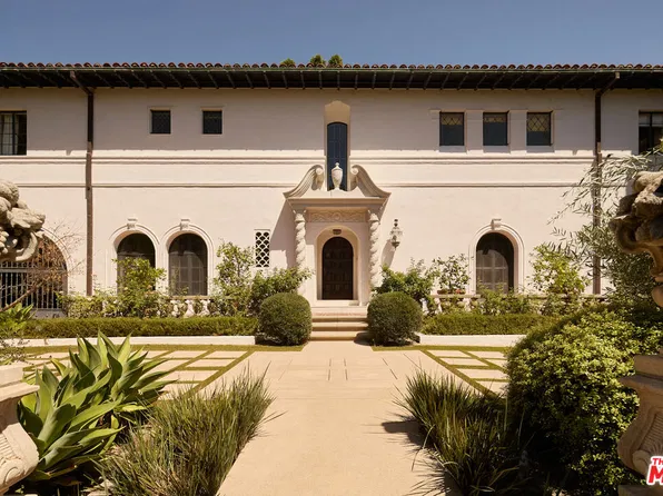 710 N Maple Dr, Beverly Hills, CA 90210