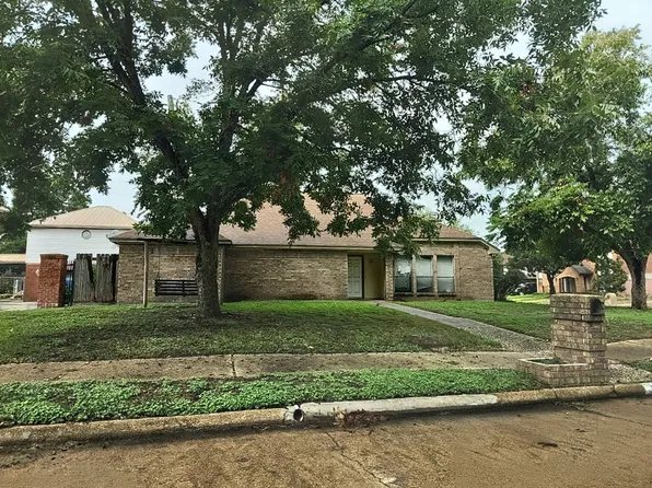 290 Wood Loop St, Houston, TX 77015