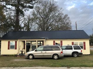 45 E 1st Ave, Hazlehurst, GA 31539