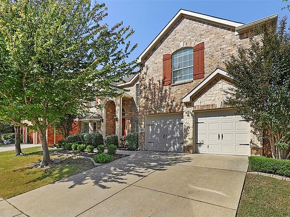 3rd image of 7605 Hinkley Oak Dr