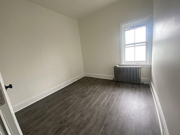 5th image of 24 S 2nd St #3
