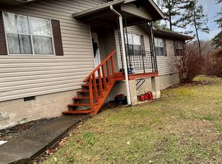 96 Sunset Ln, Louisa, KY 41230