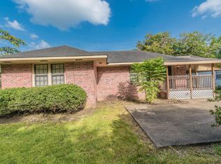 1429 Cherokee Dr, Opelousas, LA 70570