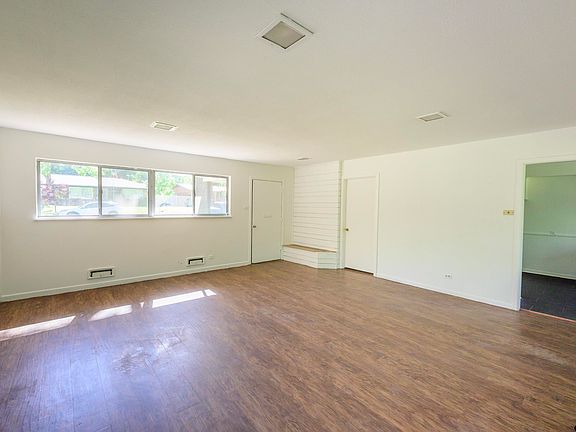 5th image of 2225 Idlewood Dr