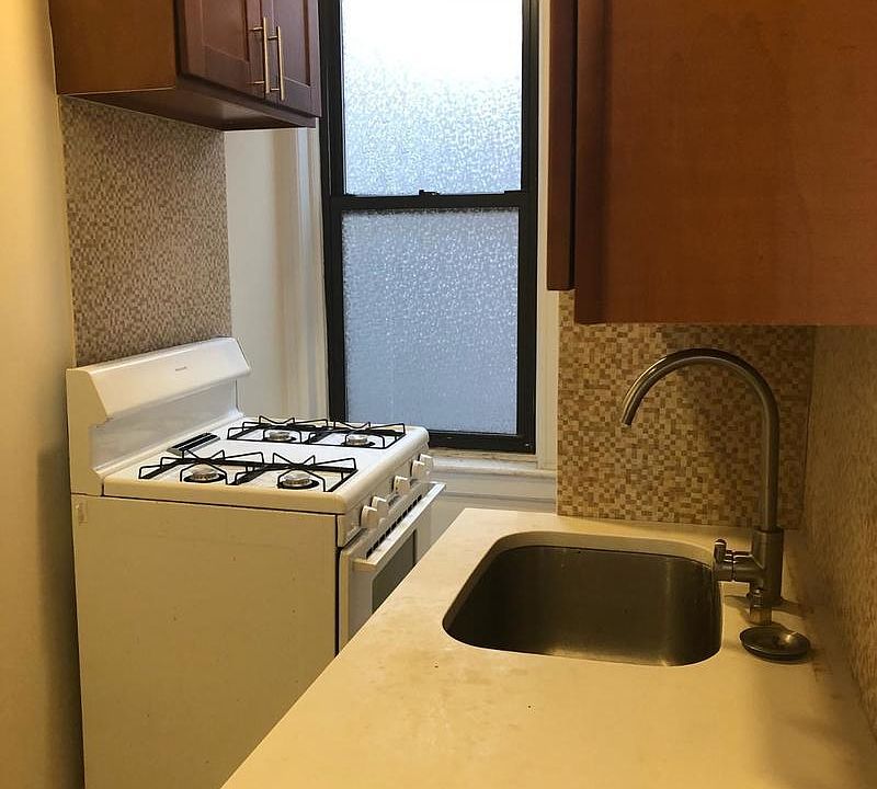 2nd image of 5615 Catalpa Ave APT 2B