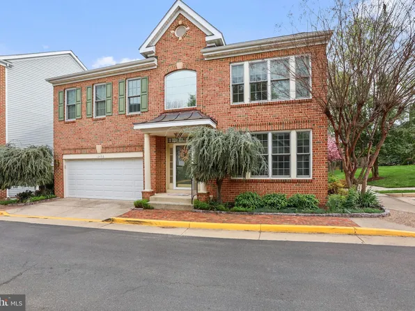 12456 Erica Hill Ln, Fairfax, VA 22033