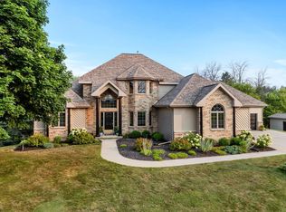 14025 Autumn Ridge Dr, Valders, WI 54245