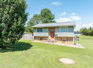 200 Sequoyah Dr, Madisonville, TN 37354