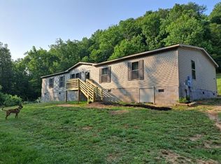 127 Beck Ln, Hartsville, TN 37074
