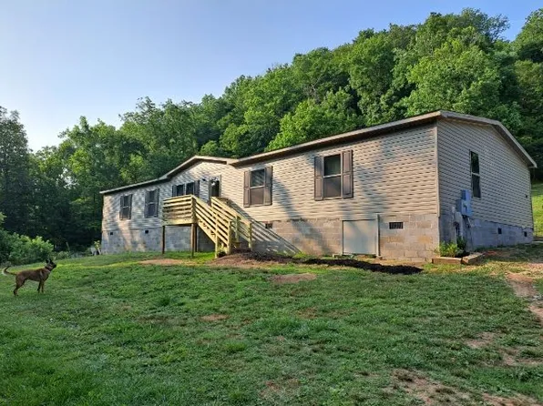 127 Beck Ln, Hartsville, TN 37074