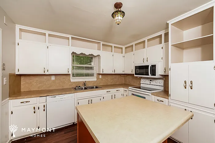 339 Donna Dr — Photo 6