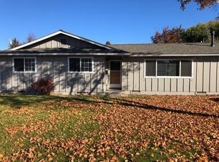 1422 NW 9th St, Redmond, OR 97756