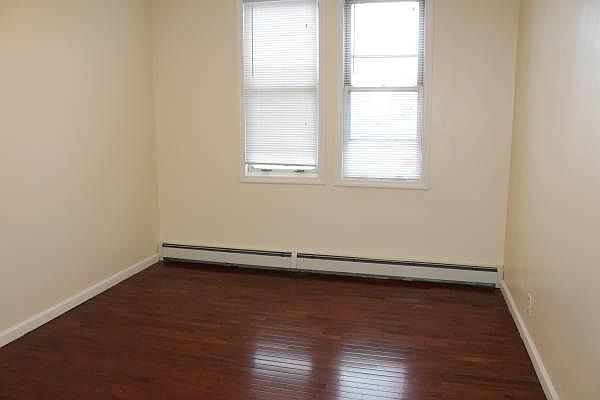 2nd image of 6135 Jefferson St