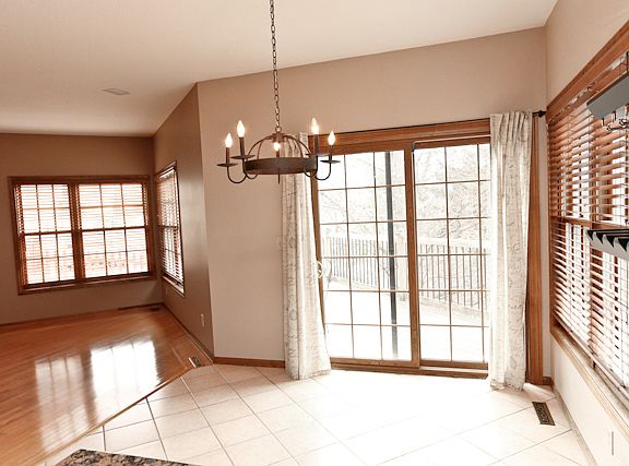 4th image of 3456 Fairfax Ln