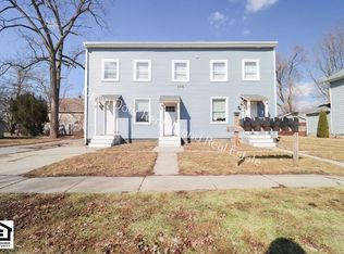 354 W 9th St APT E, Auburn, IN 46706