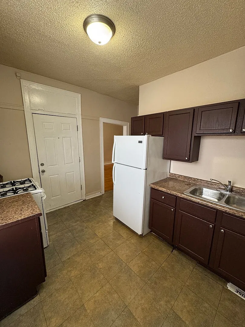 8000 S. Marshfield Development LLC — Photo 3