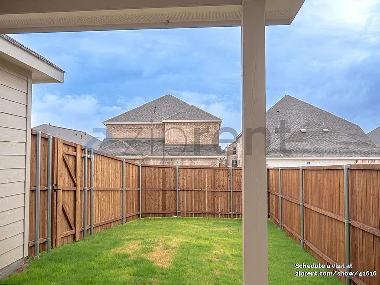 1436 Lady Bird Rd — Photo 30
