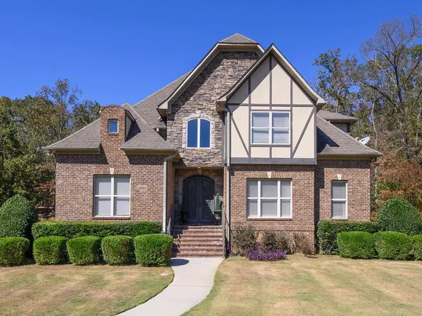 1130 Long Leaf Lake Dr, Helena, AL 35022