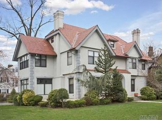 226 Stewart Ave, Garden City, NY 11530