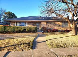 2311 Freeland Way, Dallas, TX 75228