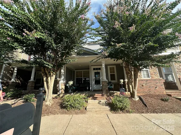 112 Walnut Cove Dr, Mooresville, NC 28117