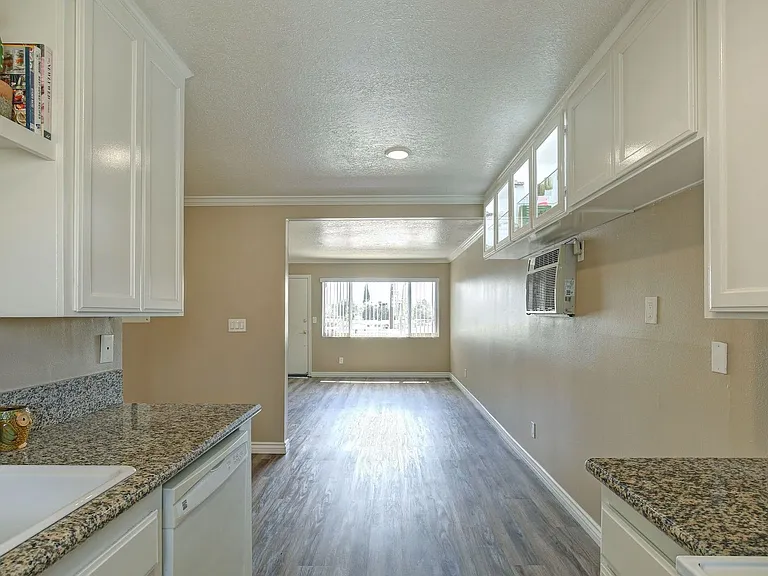 Walnut Grand — Photo 13