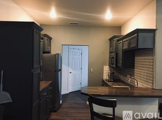 802 Walker Farm Rd #B, Carlsbad, NM 88220