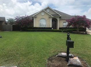 113 Ginger Ct, Belle Chasse, LA 70037