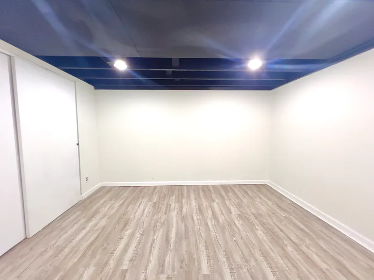 10325 Lookaway Dr — Photo 21