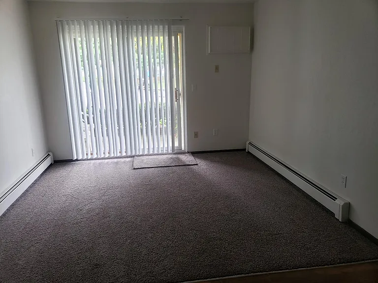 215 Joy St #J — Photo 2