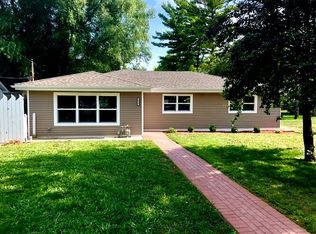 214 E Lee St, Plano, IL 60545
