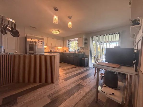 5457 Stonehaven Ln #347, Sarasota, FL 34233