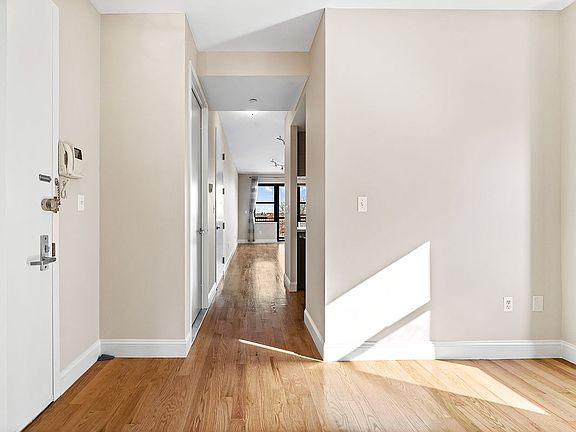 2nd image of 2736 Ocean Ave APT 5C