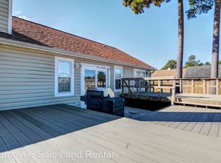 203 Zachary Ln, Hubert, NC 28539