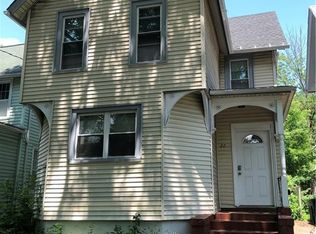 22 Hickory St, Rochester, NY 14620