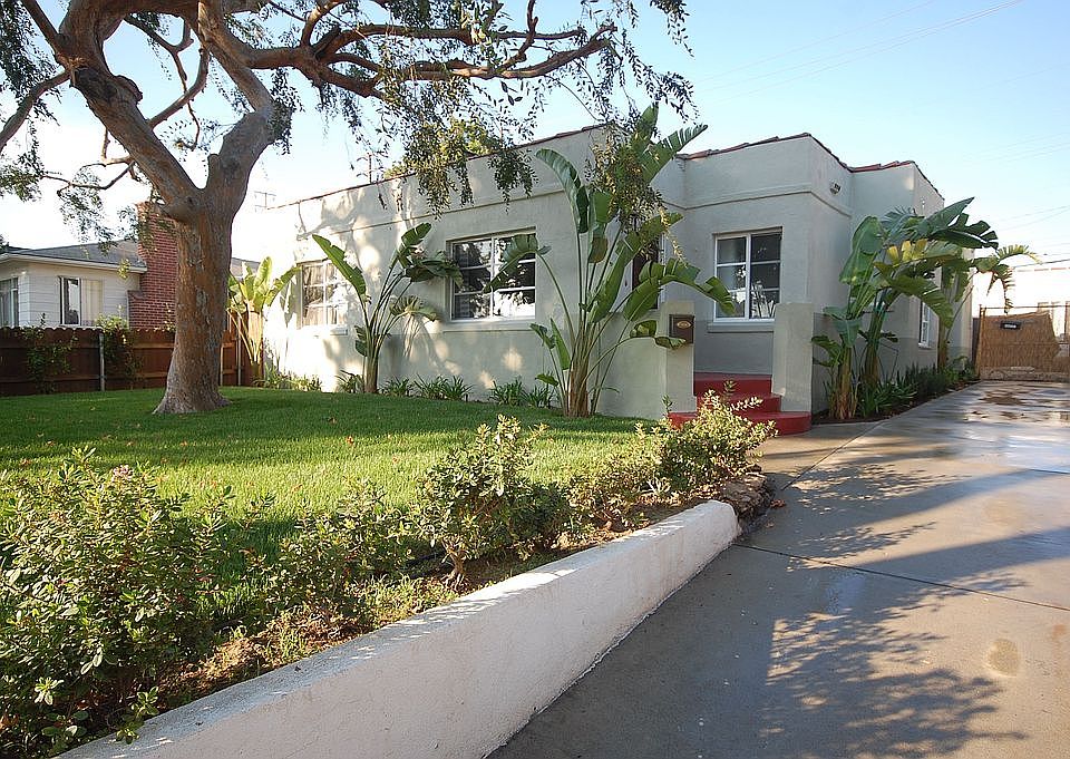 Sidewalk View