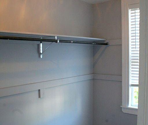 3rd image of 2121 E Marshall St #B