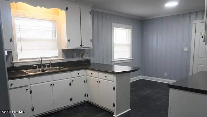 500 Crestview Ave SW — Photo 3
