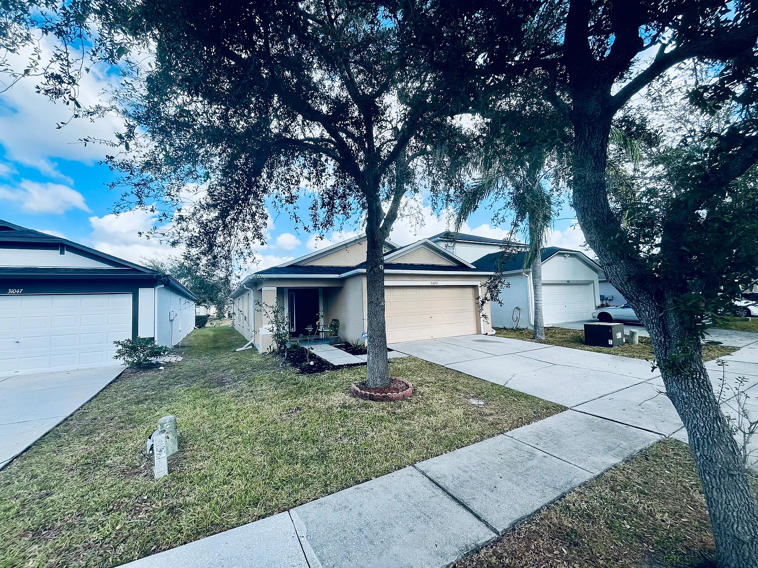 3 bed, 1350 sqft, $2,200 — Photo 4