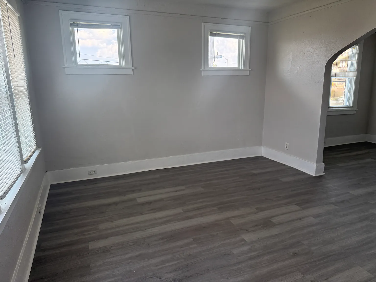 2 bed, 990 sqft, $1,100 — Photo 4